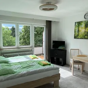 Ruhiges Und Klimatisiertes , Stuttgart Almanya
